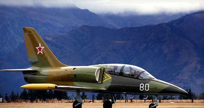 «Летающая парта» – реактивный учебно-тренировочный самолет Aero L-39 «Albatros»