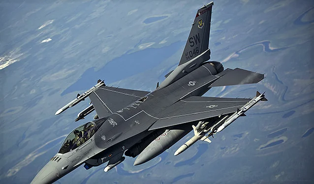 F-16 Fighting Falcon General Dynamics