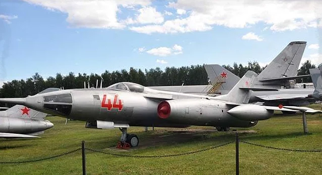 Истребитель-перехватчик Як-28П