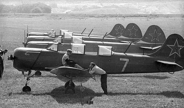 Самолет ЯК-18 в 1942 году