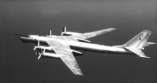Самолет Ту-95