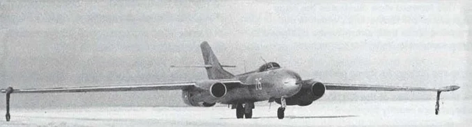 Истребитель Як-25